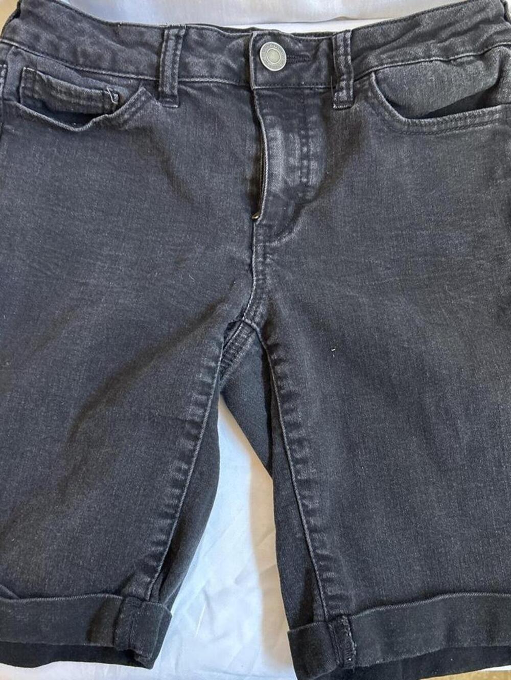 Womens Favorite Bermuda Black Denim Shorts SO Size 2